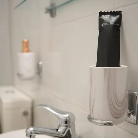 Georgia's Comfort Center * Trípoli